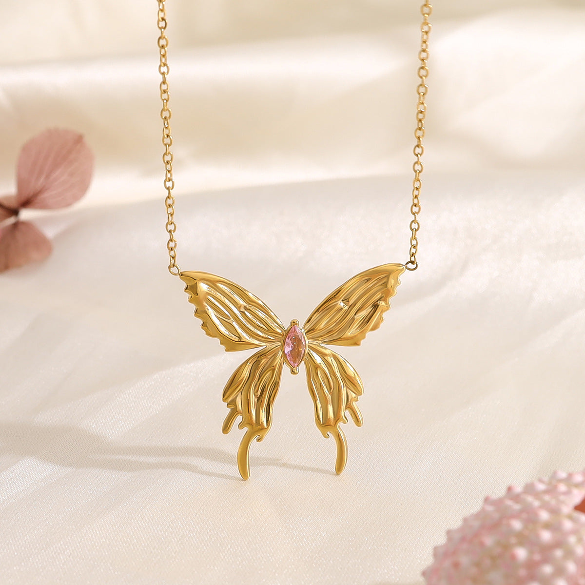 Fashionable Minimalist Versatile 3D Butterfly Necklace